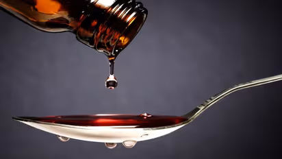 ചുമ മരുന്ന് കഴിച്ച് വൃക്ക തകരാറായി മരിച്ചത് 200 കുട്ടികള്‍, ഒടുവിൽ കഫ് സിറപ്പ് കമ്പനി ഉടമ അഴിക്കുള്ളിൽ