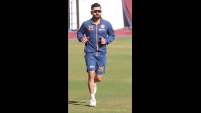 பாபர் அசாமை தாண்டி விராட் கோலியால் ஒன்னும் செய்ய முடியாது: டாம் மூடி!