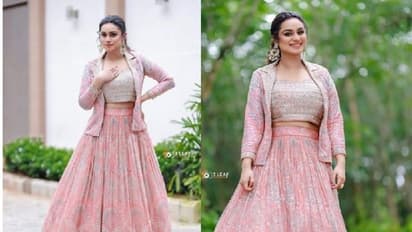 ഡിസൈനര്‍ ലെഹങ്കയില്‍ സുന്ദരിയായി ലക്ഷ‍മി നക്ഷത്ര; ചിത്രങ്ങൾ