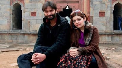 ಪಾಕಿಸ್ತಾನ ಸರ್ಕಾರದಲ್ಲಿ ಸಚಿವೆಯಾದ ಭಯೋತ್ಪಾದಕ ಯಾಸಿನ್ ಮಲೀಕ್ ಪತ್ನಿ!