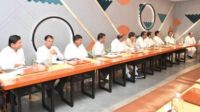 మూసీ పరిసరాల పేదలకు కేటీఆర్ గుడ్ న్యూస్... పదివేల డబుల్ బెడ్రూం ఇళ్లు వారికే..