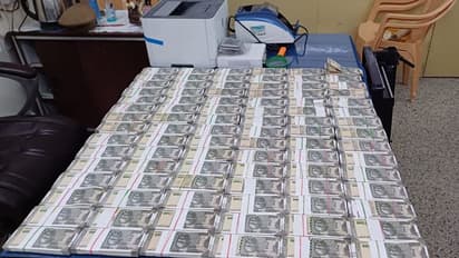 ಒಟಿಟಿ ಫಾರ್ಝಿ ಸೀರಿಸ್‌ನಿಂದ ಪ್ರೇರಿತ, ಬಾಲಿವುಡ್ ರೀಲ್‌ನ್ನು ರಿಯಲ್ ಮಾಡಲು ಹೋಗಿ ಸಿಕ್ಕಿ ಬಿದ್ದ ಖದೀಮರು!