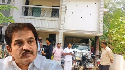 കെ സി വേണുഗോപാലിന്റെ ആലപ്പുഴയിലെ വീട്ടിൽ കള്ളൻ കയറി
