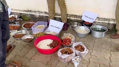 കണ്ണൂർ നഗരത്തിലെ ഹോട്ടലുകളിൽ റെയ്ഡ്. 5 ഹോട്ടലുകളിൽ നിന്ന് കൂടിയ അളവിൽ പഴകിയ ഭക്ഷണം പിടികൂടി