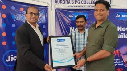 అరోరా పీజీ కాలేజీలో జియో ట్రూ 5జీ సేవలు ప్రారంభం.. 5G సర్వీసుతో విద్యా రంగంలో జియో విప్లవం