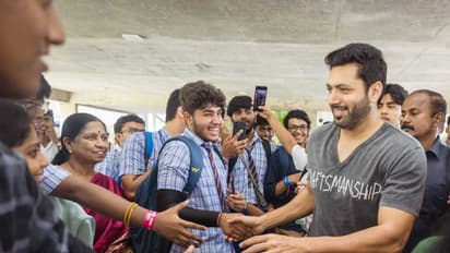 பள்ளியில் நடந்த கல்ச்சுரல் விழாவில் கலந்து கொண்ட ஜெயம் ரவி - லோகேஷ் கனகராஜ்! வைரல் போட்டோஸ்!