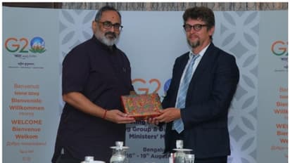 നാല് രാജ്യങ്ങളില് നിന്നുള്ള മന്ത്രിതല പ്രതിനിധികളുമായി കേന്ദ്ര മന്ത്രി രാജീവ് ചന്ദ്രശേഖര് ചര്ച്ച നടത്തി