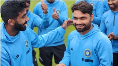 അയര്ലന്ഡിനെതിരെ ഇന്ത്യക്ക് ടോസ്! രണ്ട് താരങ്ങള് അരങ്ങേറ്റത്തിന്; വിക്കറ്റിന് പിന്നില് സഞ്ജു തന്നെ