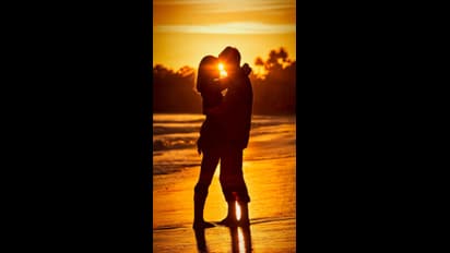 Love Horoscope: ಪ್ರೀತಿಯಲ್ಲಿ ಇರೋ ಸುಖ ಗೊತ್ತೇ ಇರಲಿಲ್ಲ; ಈ ರಾಶಿಯವರು ಸಂಗಾತಿಗಾಗಿ ಜಗತ್ತೇ ಮರೆಯುವರು..!