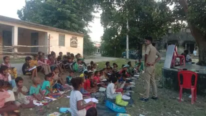 This constable opened a school for children and now he is a star for his students