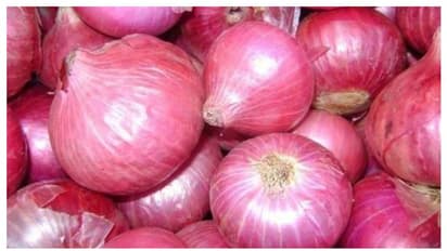 ಟೊಮೆಟೋ ಆಯ್ತು ಇದೀಗ ಈರುಳ್ಳಿ ಸರದಿ: ಬೆಲೆ ಏರಿಕೆ ಕಡಿವಾಣಕ್ಕೆ ಕೇಂದ್ರದ ಮಾಸ್ಟರ್‌ ಪ್ಲಾನ್‌..!