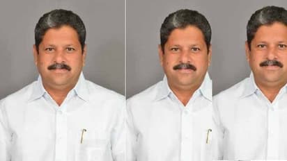 బీఆర్ఎస్లో టిక్కెట్ల లొల్లిలో ట్విస్ట్: వైరా మాజీ ఎమ్మెల్యే మదన్ లాల్ మహిళతో సన్నిహితంగా ఉన్న ఫోటోలు వైరల్