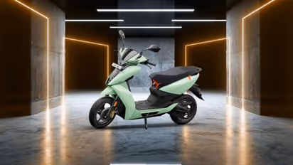 ഡെലിവറി തുടങ്ങി, വില കുറഞ്ഞ ഈ ഇലക്ട്രിക്ക് സ്കൂട്ടര് വീടുകളിലേക്ക്