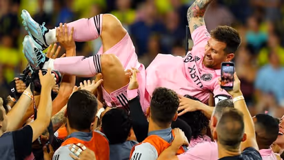 WATCH: Special moment between Lionel Messi and David Beckham after Inter Miami clinch Leagues Cup triumph