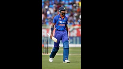 മെനക്കേടാണ്, പന്തെറിയേണ്ടിവരും! ഹാര്‍ദിക്കിനെകൊണ്ട് സാധിക്കുമോയെന്ന് കണ്ടറിയണമെന്ന് മുന്‍ താരം