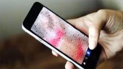 ವಿಡಿಯೋ ಕಾಲ್ನಲ್ಲಿ ನಗ್ನ ಚಿತ್ರ ರೆಕಾರ್ಡ್ ಮಾಡಿಕೊಂಡು ಬ್ಲಾಕ್ ಮೇಲ್; ಕಾರು ಚಾಲಕನ ವಿರುದ್ಧ ಮಹಿಳೆ ದೂರು