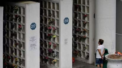 கவனக்குறைவால் மாற்றி வழங்கப்பட்ட அஸ்தி! உயிரிழந்தவரின் குடும்பத்தினர் வருத்தம்!