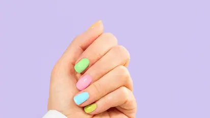 Want amazing nail pop colours? Here's how to make nailpolish at home