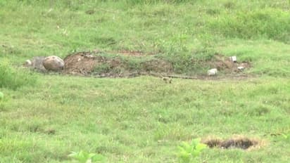 ಚಾಮರಾಜನಗರ: ಈ ಗ್ರಾಮದಲ್ಲಿ 9 ಸಮುದಾಯಗಳಿಗೆ ಸ್ಮಶಾನವೇ ಇಲ್ಲ, ಅಂತ್ಯಕ್ರಿಯೆಗೆ ಪರದಾಟ..!