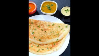 வீட்டுல தேசை மாவு இல்லையா..? 10 நிமிடத்தில் Crispy இன்ஸ்டன்ட் தோசை ரெடி!