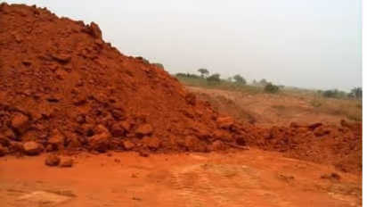  ನೂರಾರು ಪಕ್ಷಿಗಳಿಗೆ ಆಶ್ರಯ ನೀಡುತ್ತಿದ್ದ    6 ಹಳ್ಳಿಗಳಿಗೆ ಆಶ್ರಯವಾಗಿದ್ದ ಕೆರೆ ಒತ್ತುವರಿ