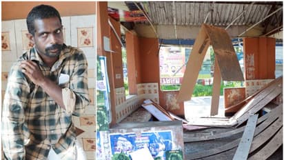 സീലിംഗ് അടർന്ന് വീണു, ബസ് സ്റ്റാൻഡിൽ അപ്രതീക്ഷിത അപകടം; കുട്ടികളടക്കമുള്ളവർ പുറത്ത് നിന്നത് രക്ഷയായി