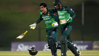 நீங்கள் எப்படி இந்தியாவை ஜெயிக்க முடியும்? பாகிஸ்தானை பங்கமாய் கலாய்த்த கம்ரான் அக்மல்!