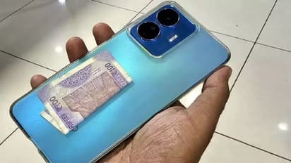 செல்போன் கவர்ல பணம் வைத்தால் திடீர்னு தீப்பிடிக்கும்னு சொல்றது உண்மையா? ரூபாய் நோட்டுல என்ன இருக்கு?