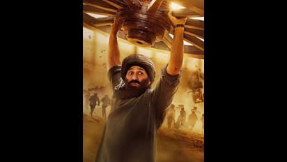  పోర్షే నుండి  రేంజ్ రోవర్ వరకు:  బాలీవుడ్ స్టార్ సన్నీ.. దగ్గర ఉన్న  కోట్ల విలువైన కార్లు ఇవే.. !