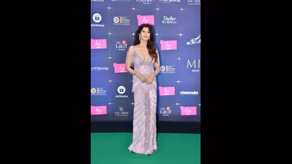 Sangeeta Bijlani at 63 looks stunning in sequinned bodycon at Miss Diva event (Photos)