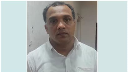 സ്കൂട്ടറില്‍ കടത്താൻ ശ്രമിച്ചത് ചന്ദനമുട്ടി; എസ്ഡിപിഐ നിയോജക മണ്ഡലം പ്രസിഡന്‍റ്  കുടുങ്ങി