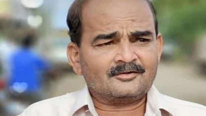 ರಾಯಚೂರು: ನೆಚ್ಚಿನ ಶಿಕ್ಷಕ ಸಾವು, ಶಾಲೆ ಬಿಟ್ಟು ಅಂತ್ಯಕ್ರಿಯೆಗೆ ಬಂದ ನೂರಾರು ಮಕ್ಕಳು..!