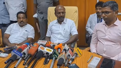 நீட் தேர்வில் தவறுகளே நடக்கவில்லை என்பது முழு பூசணிக்காயை சோற்றில் மறைப்பதற்கு சமம் - அமைச்சர் விமர்சனம்