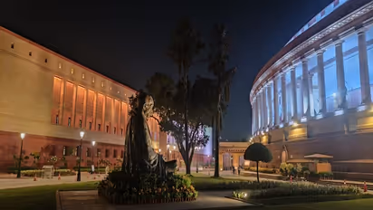 செப் 18 முதல் 22 வரை சிறப்பு நாடாளுமன்ற கூட்டத் தொடர்: மத்திய அரசு அறிவிப்பு