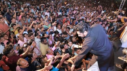 ഇരിങ്ങാലക്കുടയിലെ ഓണാഘോഷത്തിൽ താരമായി നിവിൻ; ഒഴുകിയെത്തിയത് ജനസാഗരം