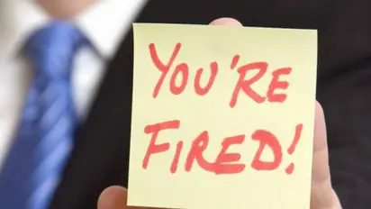 അമ്മയുടെ മരണത്തിന് ലീവ് ചോദിച്ചതിന് ജോലിയില് നിന്ന് പുറത്താക്കി; യുവാവിന്റെ പോസ്റ്റ് വൈറല്