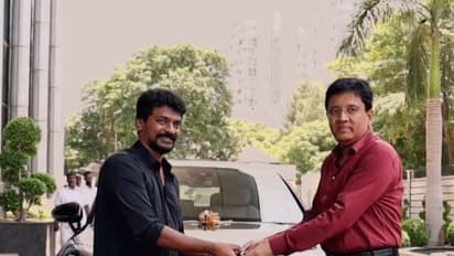 தாறுமாறா இருக்கே! ஜெயிலர் வெற்றி.. நெல்சனுக்கும் Porsche கார் கொடுத்து அசத்திய கலாநிதி மாறன்! இவ்வளவு விலையா?