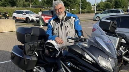 తమిళ్ టు తెలుగు.. ఈ హీరో కార్స్  కలెక్షన్స్ చూస్తే  నమ్మలేరు... ఇలాంటి కార్లు కూడా ఉన్నాయా.. 