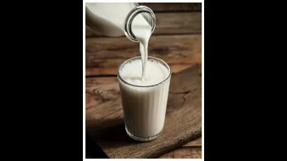 पैकेट वाला दूध यूज करने से पहले हो जाएं सावधान, ये वीडियो उड़ा देगा होश