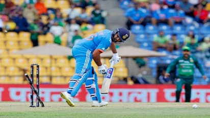 അത് കാര്യമാക്കേണ്ടതില്ല! ഇന്ത്യന് താരങ്ങളുടെ ഫോമിനെ കുറിച്ചുള്ള വിമര്ശനങ്ങള് തള്ളി സുനില് ഗവാസ്കര്