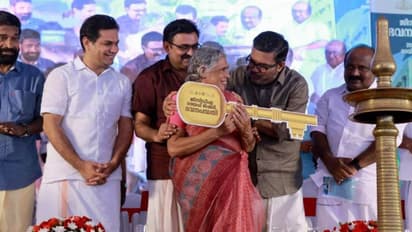 പി ആന്‍ഡ് ടി കോളനിയിലെ 83 കുടുംബങ്ങള്‍ ഇനി ഫ്‌ളാറ്റിലേക്ക്; മഴക്കാലത്തെ നരകജീവിതത്തിന് അവസാനമെന്ന് മന്ത്രിമാർ