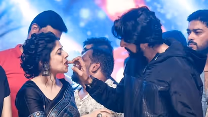 ಪತ್ನಿ ಮತ್ತು ಮಗಳೊಂದಿಗೆ ಸಂಭ್ರಮದಿಂದ ಹುಟ್ಟುಹಬ್ಬ ಆಚರಿಸಿಕೊಂಡ ಕಿಚ್ಚ ಸುದೀಪ್: ಸ್ಪೆಷಲ್ ಫೋಟೋಸ್ ಇಲ್ಲಿವೆ!