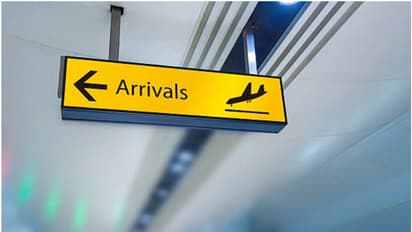 ഹുറൂബ് കേസില്പ്പെട്ട് ദുരിതത്തിലായ ആറ് ഇന്ത്യൻ വീട്ടുജോലിക്കാരികൾ നാടണഞ്ഞു