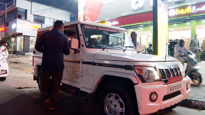 എക്സ്പയറി കഴിഞ്ഞ കേക്കും പൂപ്പല് കയറിയ ബ്രെഡും... പ്രമുഖ സൂപ്പര്മാര്ക്കറ്റിലെ പരിശോധനയില് കണ്ടെത്തിയത്