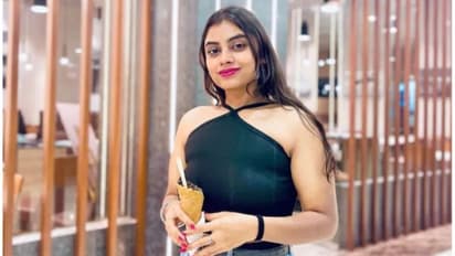 എയര് ഹോസ്റ്റസ് ഫ്ലാറ്റിനുള്ളില് മരിച്ച നിലയില്; ഒരാള് പൊലീസ് കസ്റ്റഡിയില്