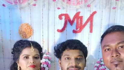 பிரமாண்டமாக நடந்த நாஞ்சில் விஜயன் ரிசெப்ஷன்! வாழ்த்து கூற கூடிய விஜய் டிவி பிரபலங்கள்! வைரல் போட்டோஸ்!