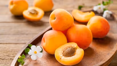 Skin Care: 5 incredible benefits of Juicy Apricots that aids in softness