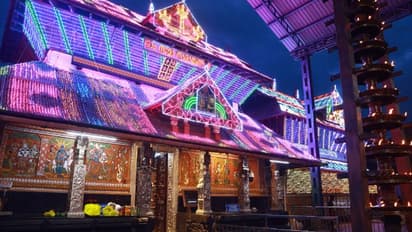 എത്തുവന്നവർക്കെല്ലാം നേദിച്ച പാല്പായസമടക്കം വിശേഷാൽ പ്രസാദഊട്ട്, 'കണ്ണന്റെ പിറന്നാൾ' ഒരുക്കങ്ങൾ ഇങ്ങനെ!