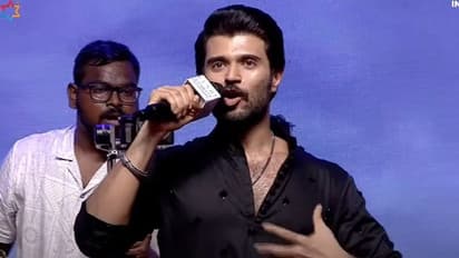 అభిమానులకు కోటి రూపాయలు... అప్లికేషన్ షేర్ చేసిన విజయ్ దేవరకొండ!