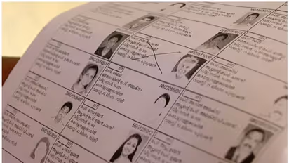 ബൂത്ത് നമ്പർ 126, ക്രമ നമ്പർ 647; വോട്ടർ പട്ടികയിൽ നീക്കം ചെയ്യാതെ ഉമ്മൻചാണ്ടിയുടെ പേര്